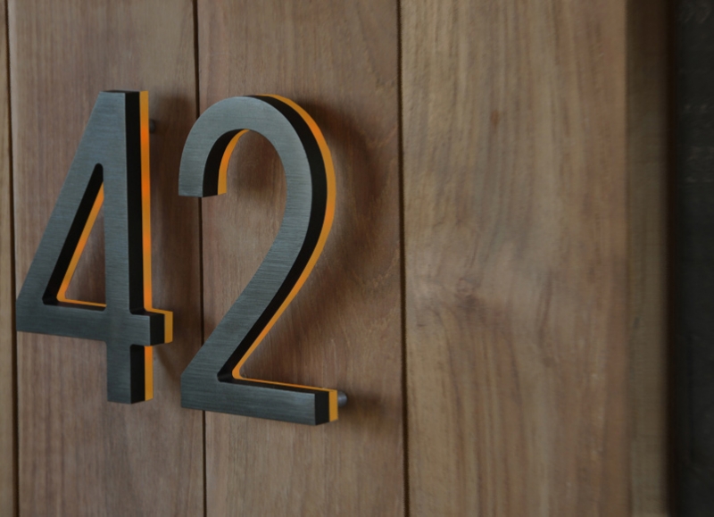 Modern 5″ Bronze House Numbers Illuminated