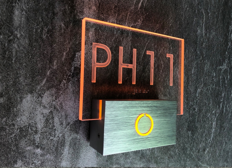 Floating Clear Horizontal Number Sign + Doorbell