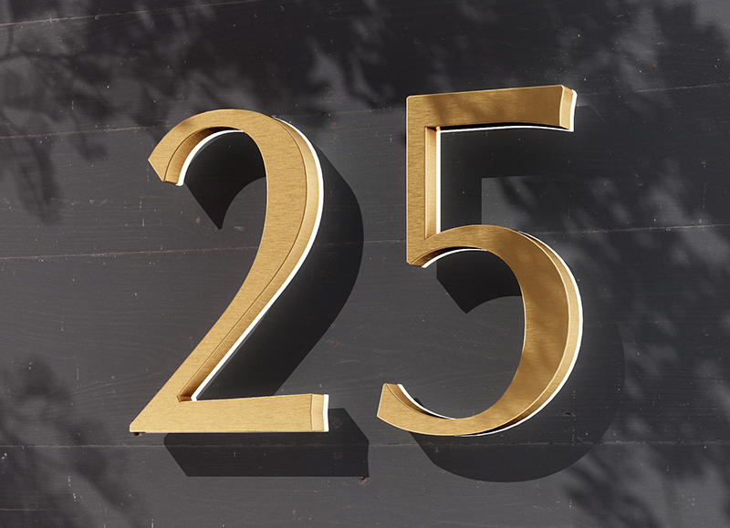 10″ Backlit Classic House Letters and Numbers